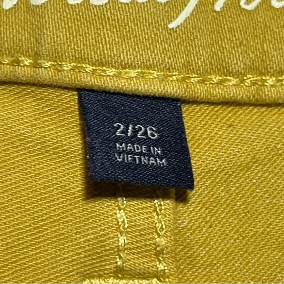 Universal Thread High Rise Midi Shorts Womens Size 2 Mustard Cut Off Denim - Picture 4 of 9